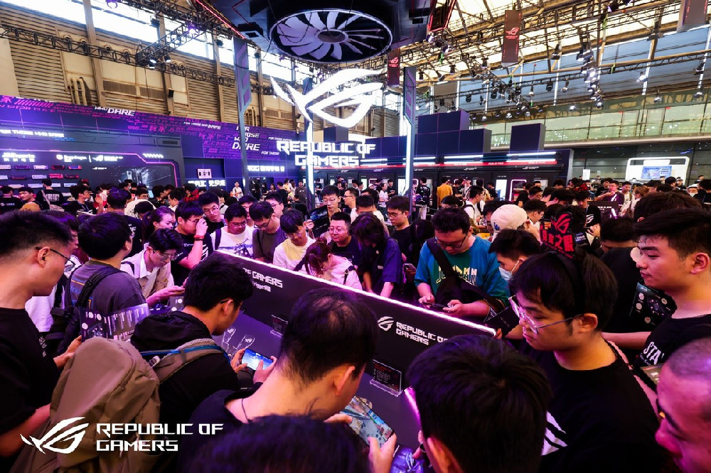 ROG8系列性能强悍体验拉满 ChinaJoy 2024连续四日热度爆棚！