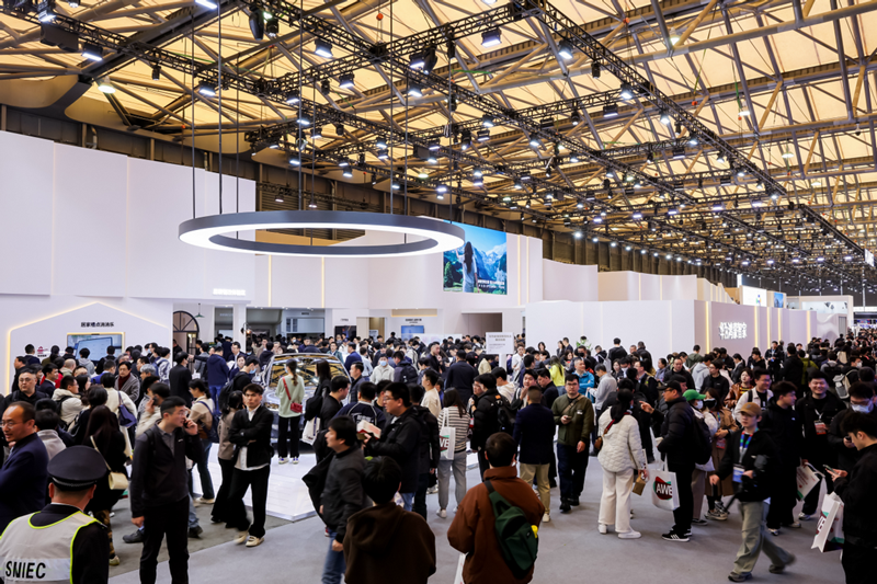 华为鸿蒙智家亮相AWE2025，引领AI高智感生活新风尚