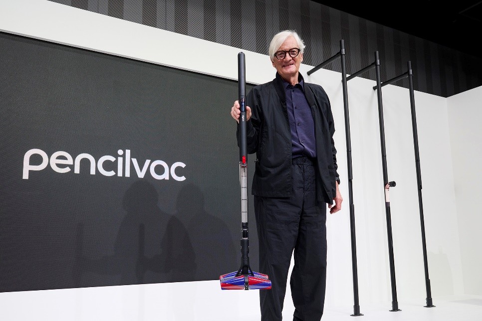 戴森推出其最纤巧的PencilVac™吸尘器
